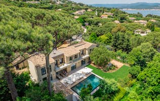 location - Sous les Pins - Luxury Home with Pool and Breathtaking View  location - Sous les Pins - This luxury home offers a stunning sea view, a private pool, and a lush garden. Perfect for a dream life.