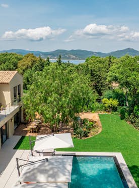 location - Sous les Pins - Luxury Home with Pool and Stunning View  location - Sous les Pins - Discover this stunning luxury home featuring a private pool and breathtaking views of the mountains and lake. Perfect for a dream life.