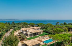 location - Horizon - Luxury Villa with Sea View  location - Horizon - Beautiful luxury villa with a stunning sea view, located in a serene and natural setting. Ideal for a dream life.